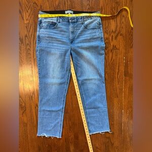 Wit & Wisdom ankle/cropped raw hem jeans.  Size 16.